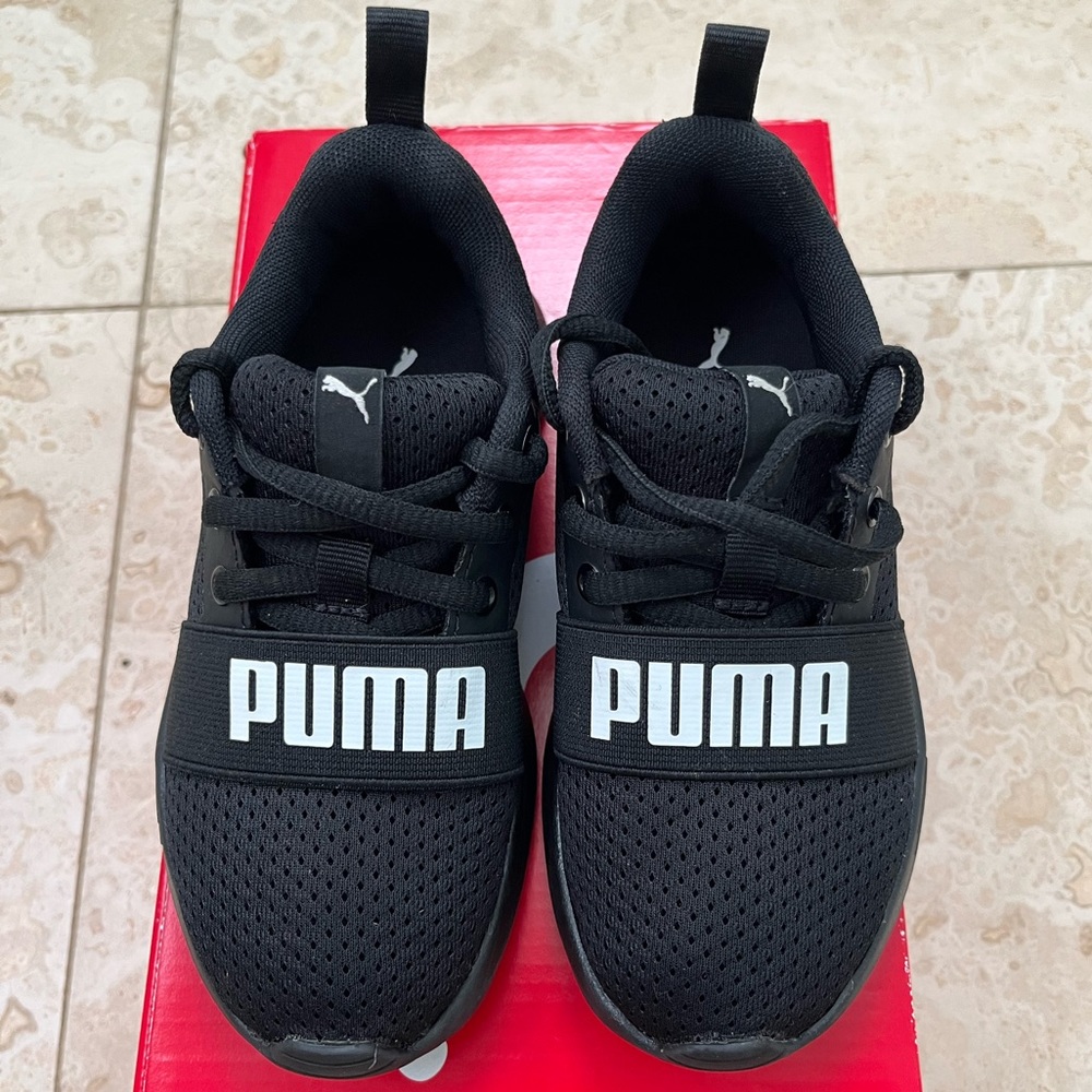 PUMA LITTLE BOY SHOES SIZE 13C